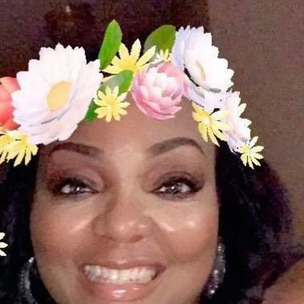 Meet your Posher, Monique